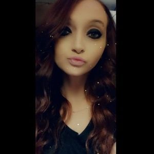 Meet your Posher, Cassandra